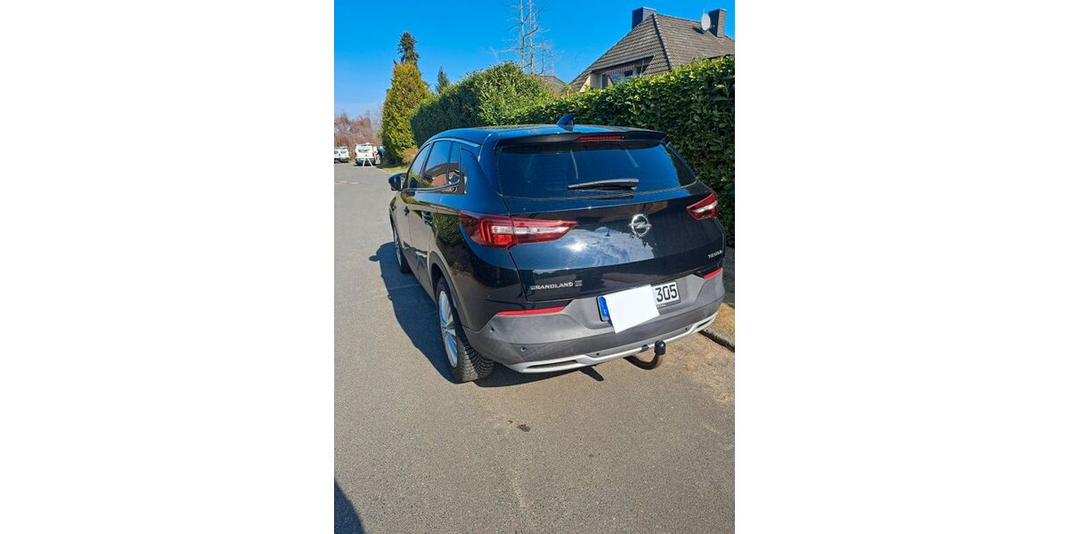 Opel Grandland (X) 153.200 km 12.799 &euro; Brunsbek 22946