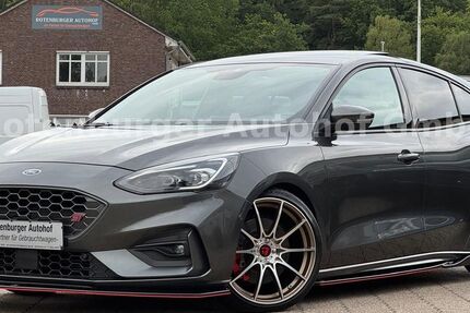 Ford Focus 60.900 km 21.990 &euro; Rotenburg 27356
