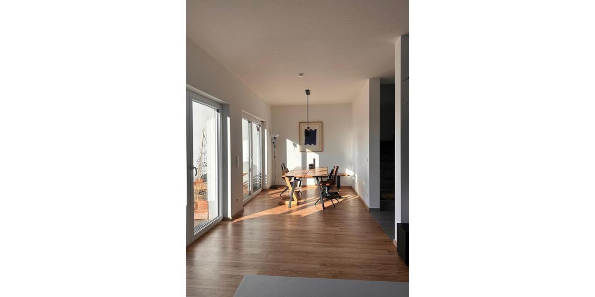 Einfamilienhaus Bad Neustadt an der Saale - 4 Zimmer, 156 m&sup2;, 1.550&euro; | Angebot:25103065