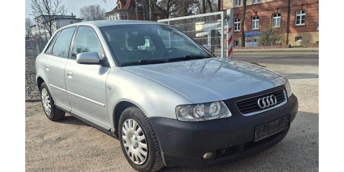 Audi A3 141.001 km 990 &euro; Bitterfeld 06749