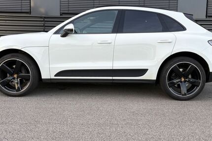 Porsche Macan 22.700 km 49.780 &euro; Passau 94032