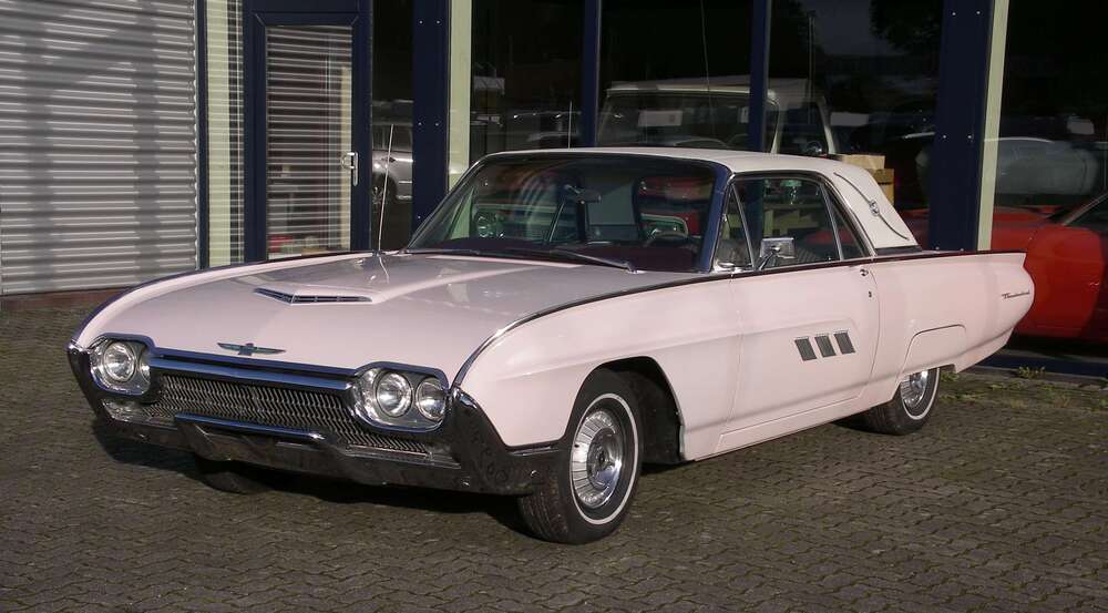 Ford Thunderbird 45.615 km 22.950 &euro; Lentföhrden 24632