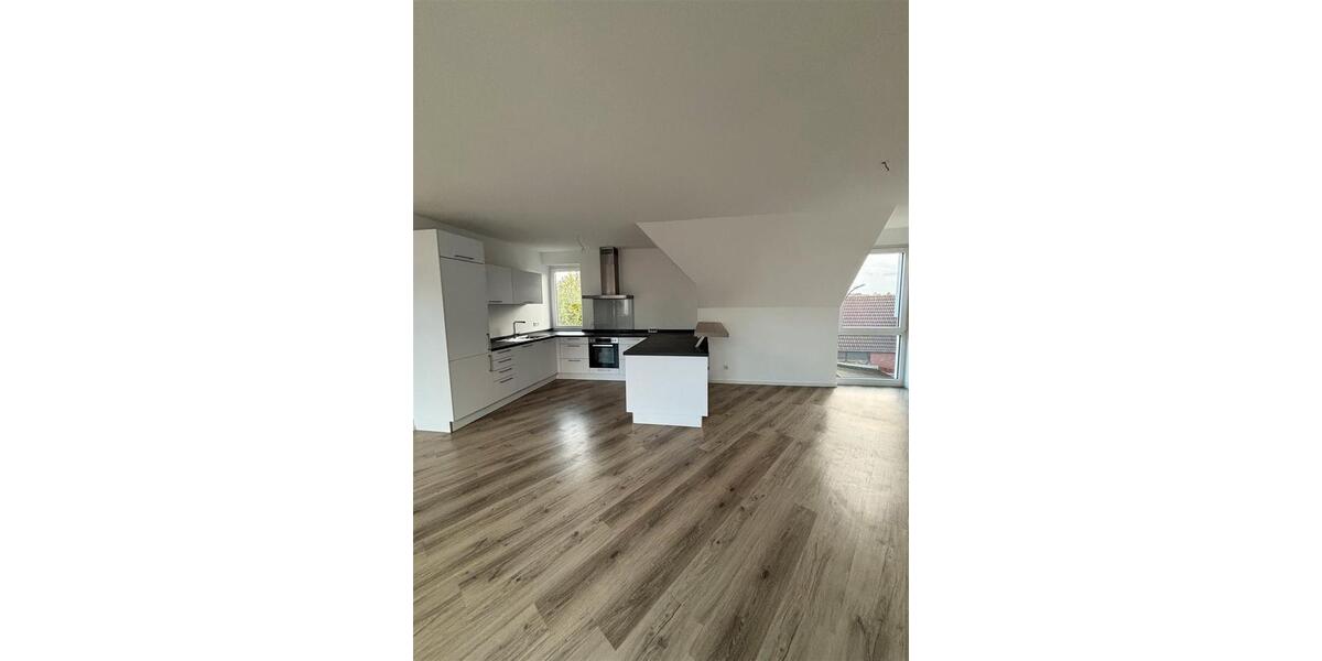 Schickes Penthouse - Wohnung mit Tiefgaragenstellplatz 3 zimmer