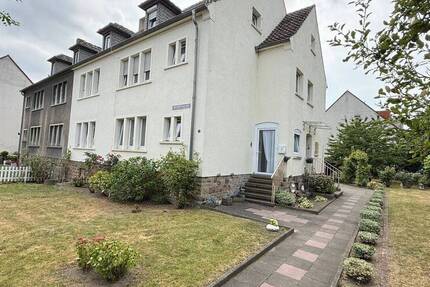 Großzügige Doppelhaushälfte mit drei Wohneinheiten in Ahlen 8 zimmer
