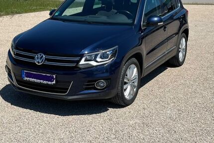 VW Tiguan 129.400 km 10.900 &euro; Alerheim 86733