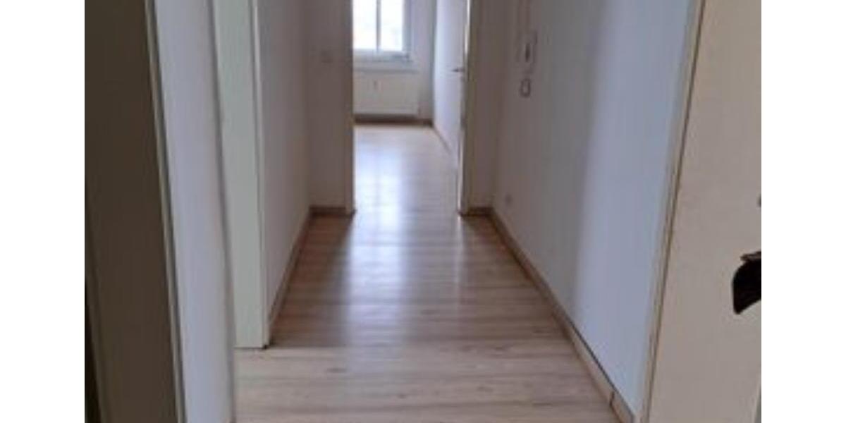 Dachgeschoßwohnung Kemberg - 3 Zimmer, 77 m&sup2;, 482&euro; | Angebot:24783854