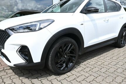 Hyundai Tucson 2.0 *N-Line* 4WD Aut Leder Navi LED 19Alu 100.000 km 23.400 € Seevetal - Hittfeld 21218