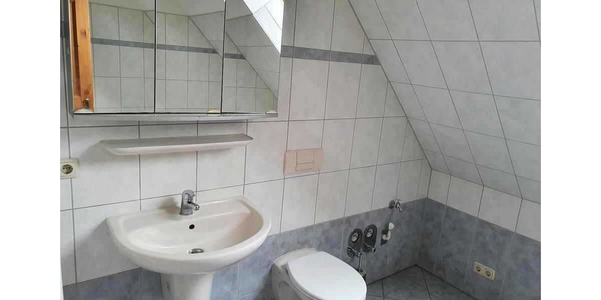 Etagenwohnung Hamberge - 3 Zimmer, 95 m&sup2;, 950&euro; | Angebot:25207815