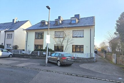 Doppelhaus mit großem Grundstück und vielseitigen Nutzungsmöglichkeiten