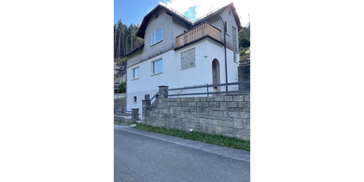 Einfamilienhaus Bad Griesbach im Rottal - 1 Zimmer, 250 m&sup2;, 120.000&euro; | Angebot:26749993