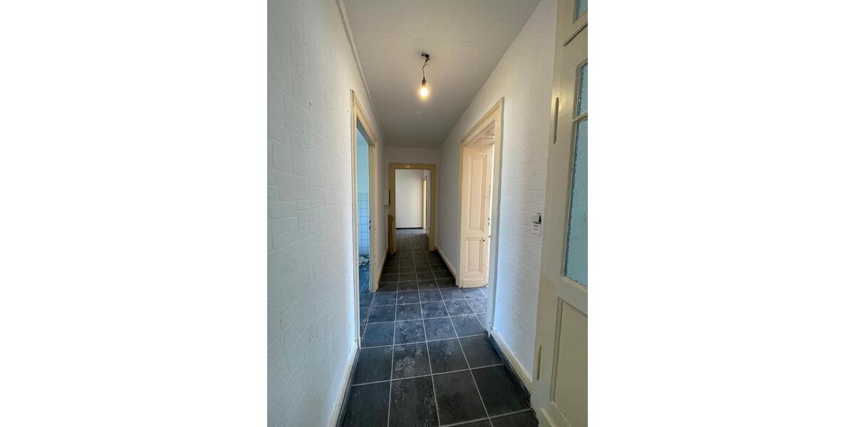 Etagenwohnung Mönchengladbach - 4 Zimmer, 100 m&sup2;, 850&euro; | Angebot:26679375