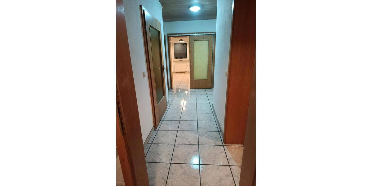 Einfamilienhaus Schierling - 5 Zimmer, 140 m&sup2;, 1.200&euro; | Angebot:26377744