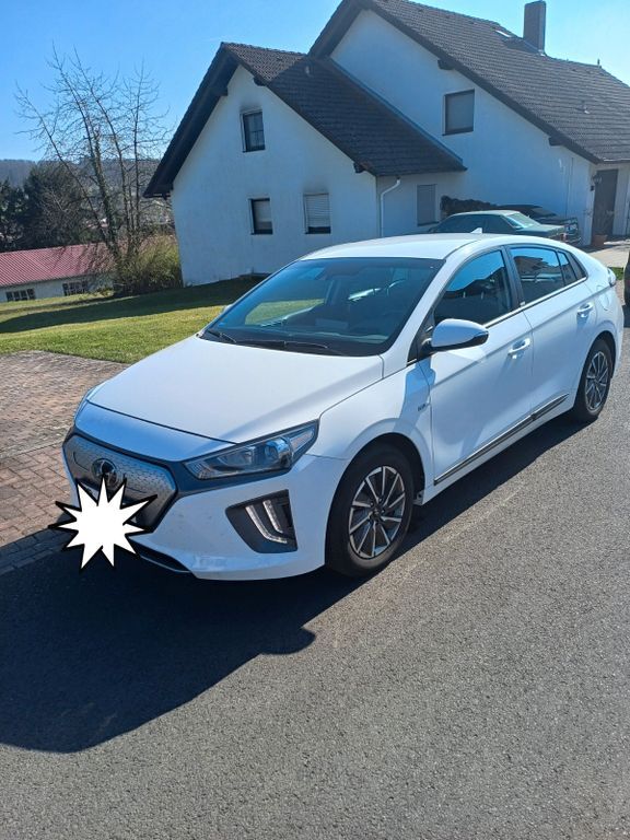 IONIQ