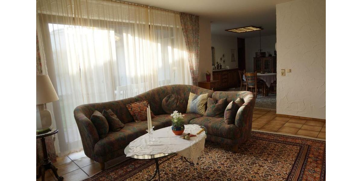 Reihenhaus Remseck am Neckar - 3.5 Zimmer, 120 m&sup2;, 1.300&euro; | Angebot:25406130