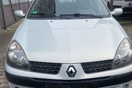Renault Clio 109.000 km 2.999 &euro; Essen 45326