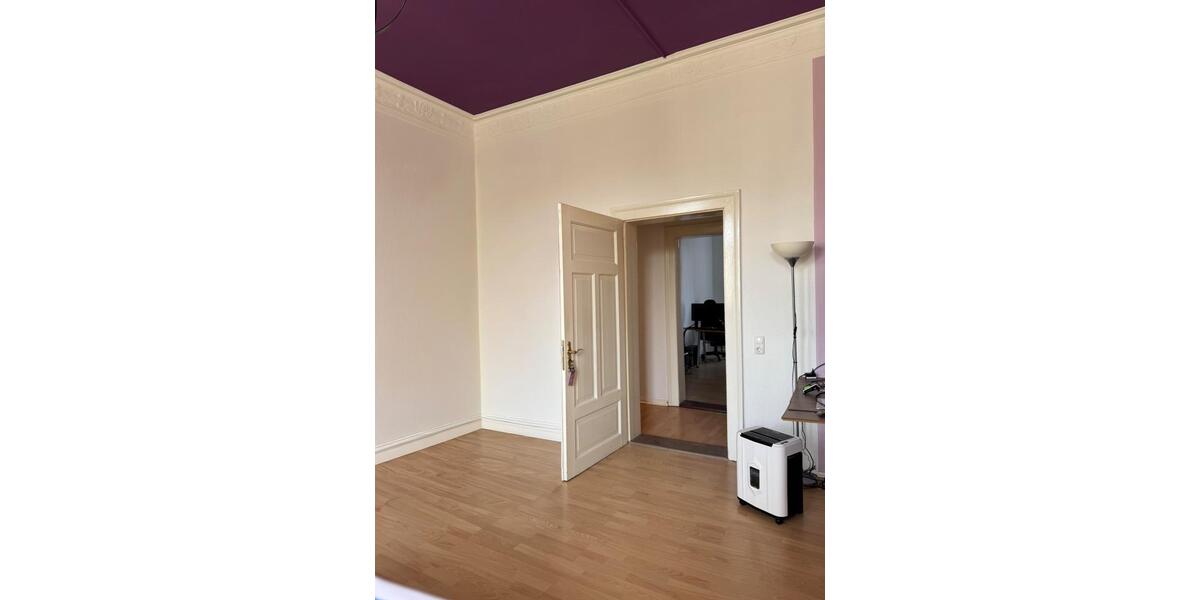 Etagenwohnung Nienburg (Weser) - 6 Zimmer, 186 m&sup2;, 325&euro; | Angebot:26058537