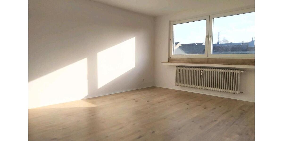 Dachgeschoßwohnung Stolberg (Rheinland) - 3 Zimmer, 65 m&sup2;, 159.000&euro; | Angebot:24976847