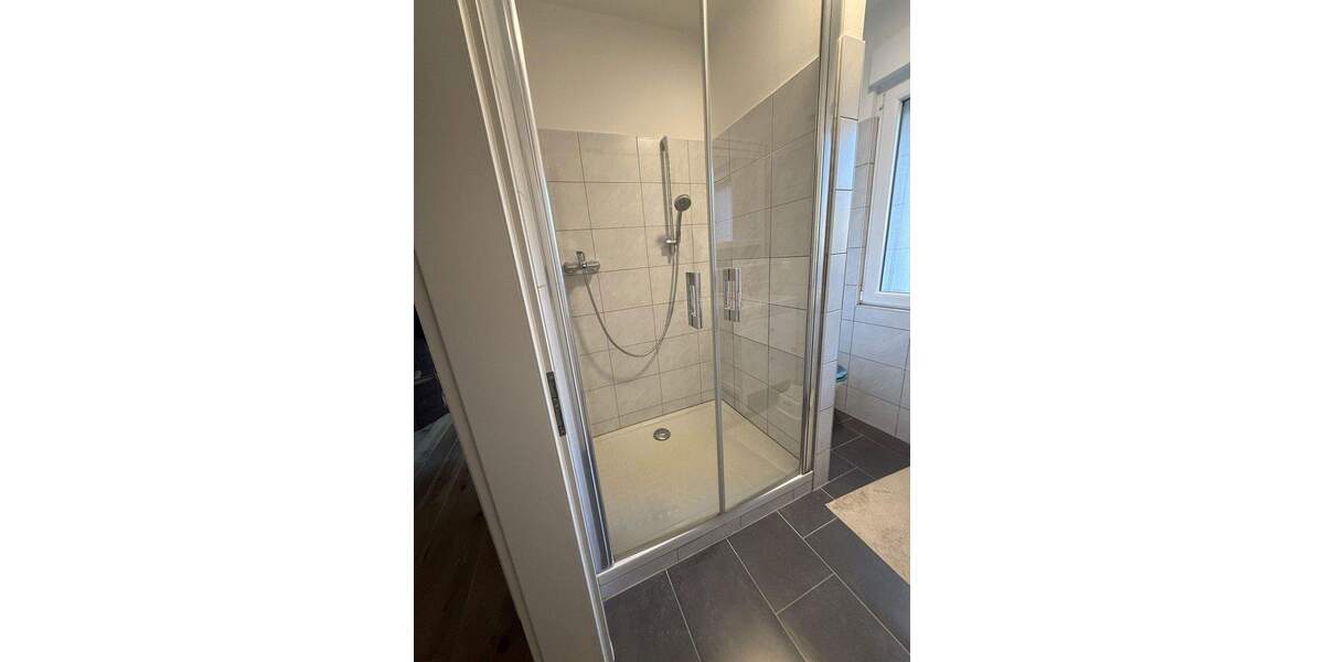 Gemütliches und gepflegtes Einfamilienhaus mit einem kleinen Hof! 6 zimmer