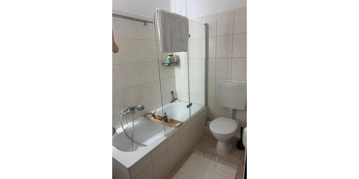 Etagenwohnung Preetz - 4 Zimmer, 96 m&sup2;, 1.300&euro; | Angebot:25381381