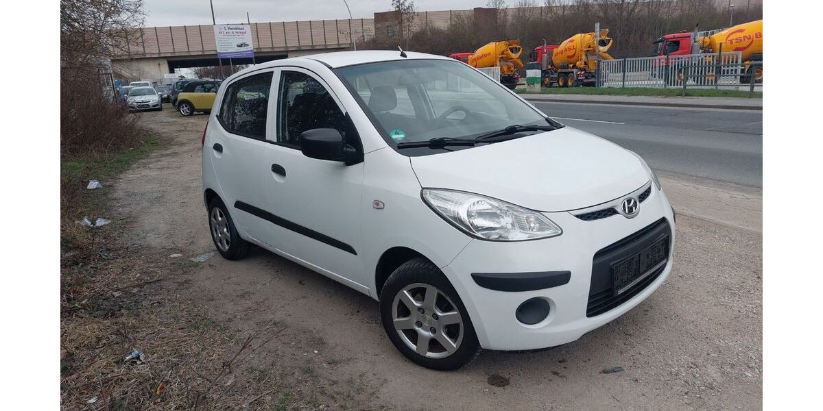 Hyundai i10 129.500 km 1.599 &euro; Hildesheim 31135