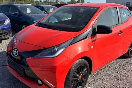 Toyota Aygo (X) 151.000 km 5.490 &euro; Hockenheim 68766