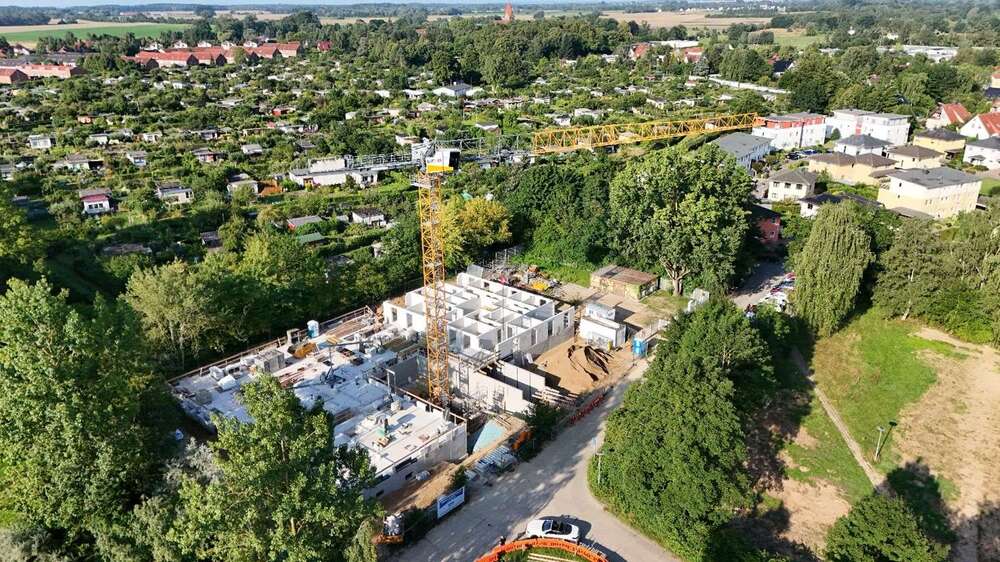 Wohnung zum Mieten in Rostock 2.473,42 € 130.18 m² 4 zimmer