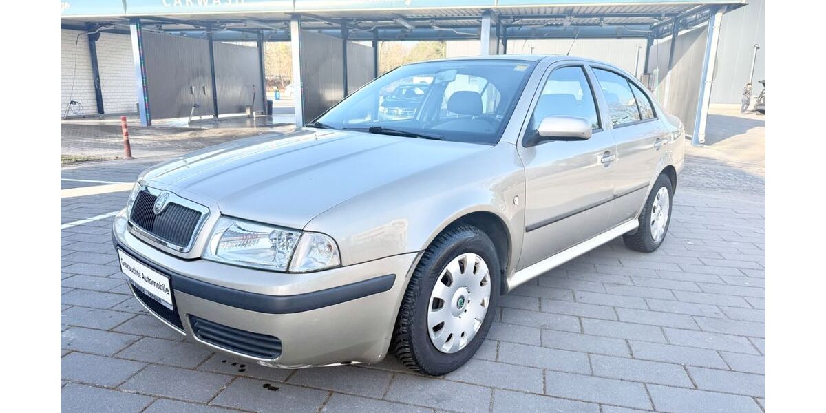 Skoda Octavia 99.000 km 2.899 &euro; Potsdam 14480