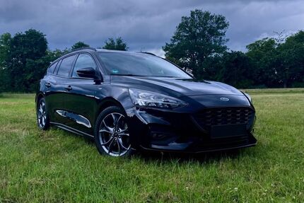 Ford Focus 119.303 km 11.800 &euro; Frankfurt am Main 60438