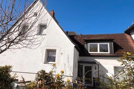 Haus Braunschweig Lehndorf-Watenbüttel - 8 Zimmer, 250 m&sup2;, 850.000&euro; | Angebot:26989402