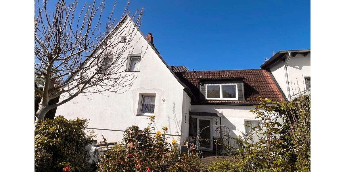 Mehrfamilienhaus, Wohnhaus Braunschweig Lehndorf-Watenbüttel - 8 Zimmer, 250 m&sup2;, 850.000&euro; | Angebot:26989402