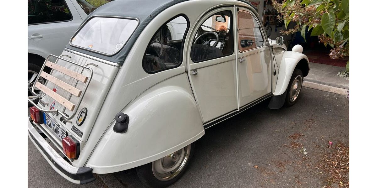 Citroen 2 CV 112.600 km 9.000 &euro; Arnsberg 59821