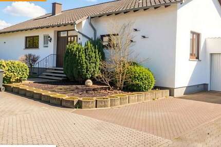 Haus Kirkel - 4 Zimmer, 122 m&sup2;, 340.000&euro; | Angebot:24847848