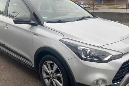 Hyundai i20 106.000 km 9.890 &euro; Aalen 73431