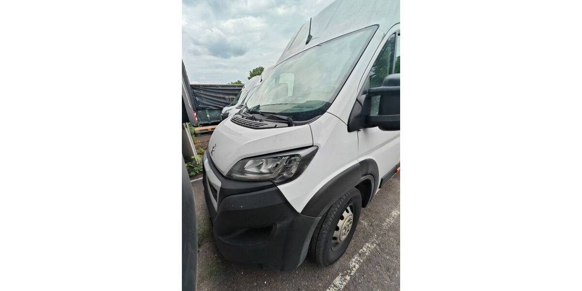 Peugeot Boxer 99.000 km 17.400 &euro; aalen 73430