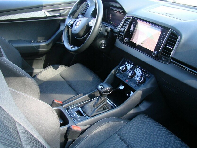 Skoda Karoq 2.0TDi Style 4x4 ACC Navi Kamera 24.001 km 29.980 € Falkensee 14612