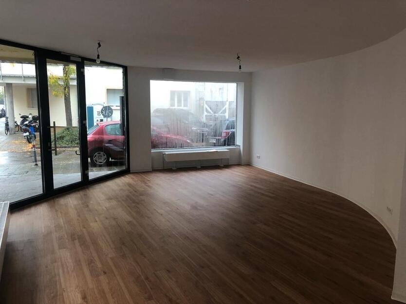 2,5 Zimmer Gewerbefläche in innenstadtnaher Lage Teeküche + WC
