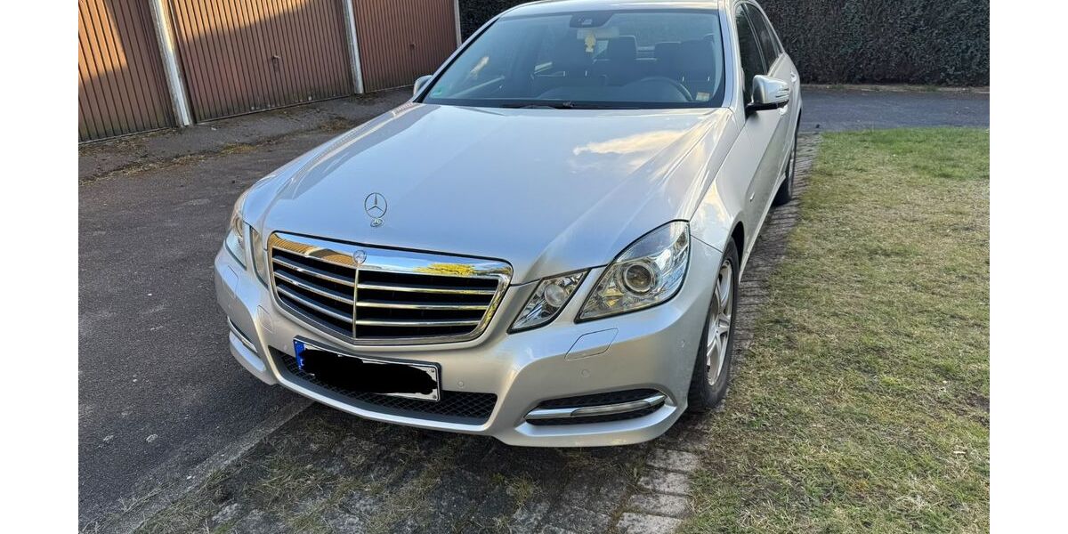 Mercedes-Benz E 200 159.400 km 10.600 &euro; Hamburg 22149