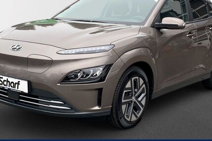 Hyundai KONA 27.603 km 25.890 € Nürnberg 90451