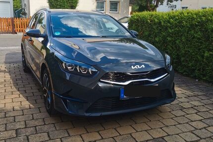 Kia ceed Sportswagon 63.000 km 22.300 &euro; Hechingen 72379