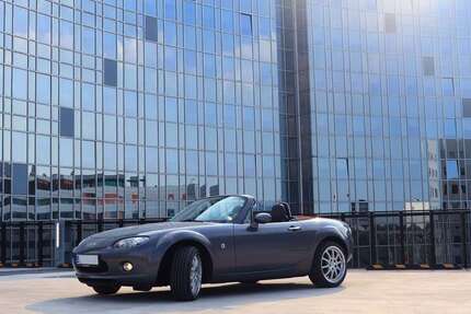 Mazda MX-5 137.500 km 8.600 € Berlin 10551