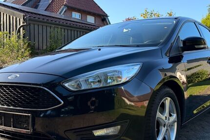 Ford Focus 220.000 km 3.950 &euro; Harkebrügge 26676