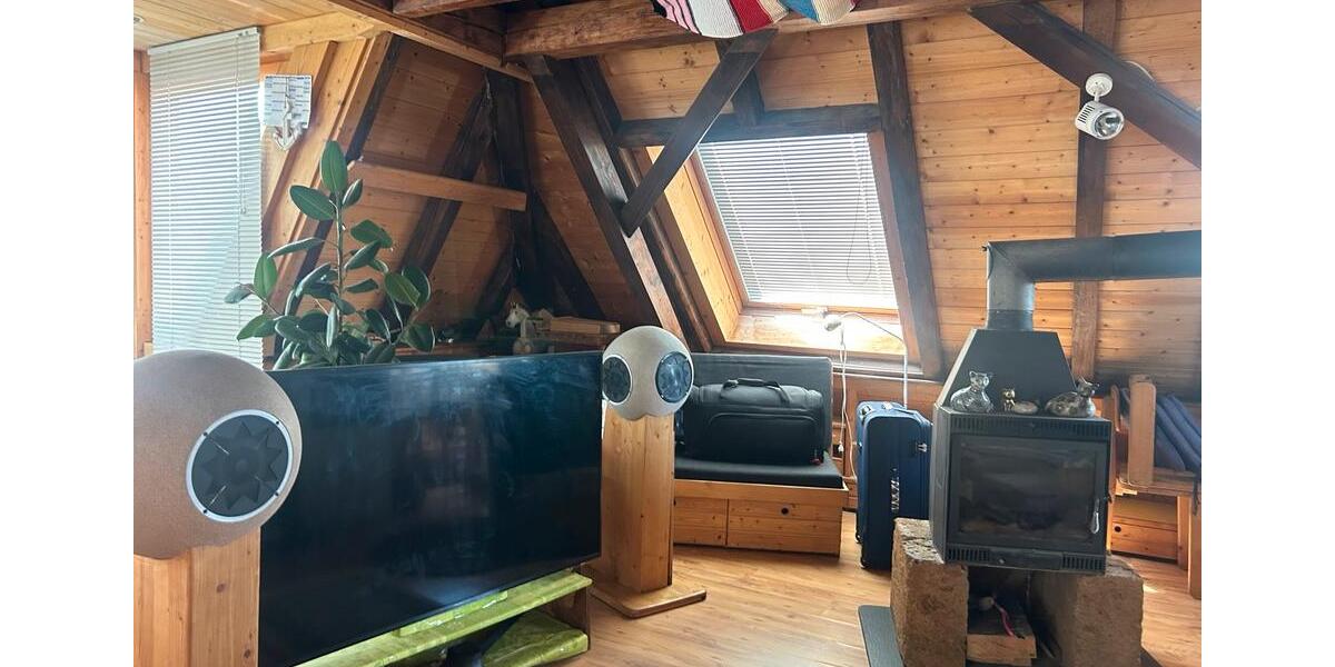 Dachgeschoßwohnung Radolfzell am Bodensee - 2 Zimmer, 70 m&sup2;, 1.000&euro; | Angebot:25419425