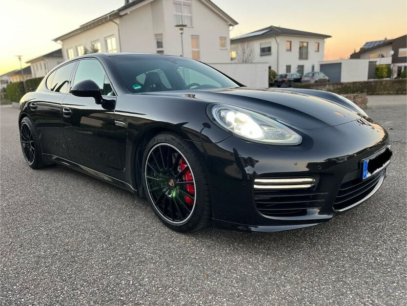 Porsche Panamera 149.300 km 36.300 € Erlenbach 74235