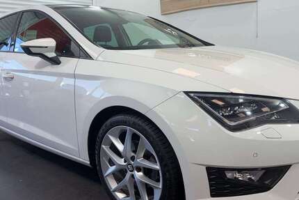 Seat Leon 51.894 km 15.490 &euro; Soest 59494