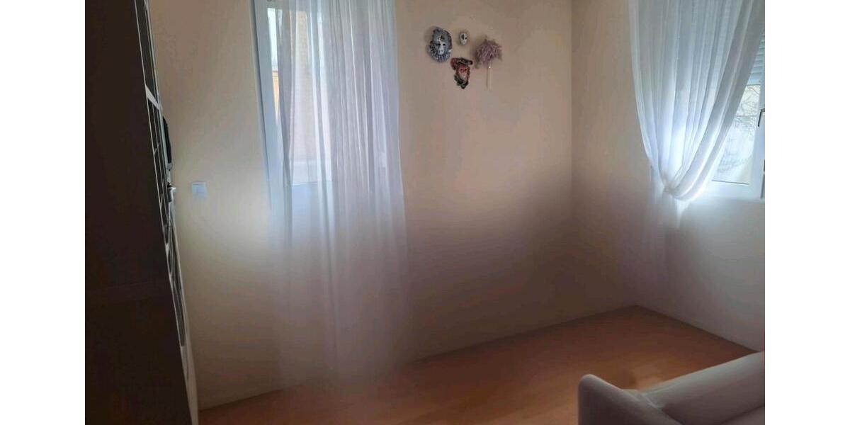 Etagenwohnung Reutlingen Reutlingen (Kernstadt) - 6 Zimmer, 154 m&sup2;, 695.000&euro; | Angebot:25936069