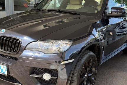 BMW X6 220.507 km 12.399 &euro; München 81549