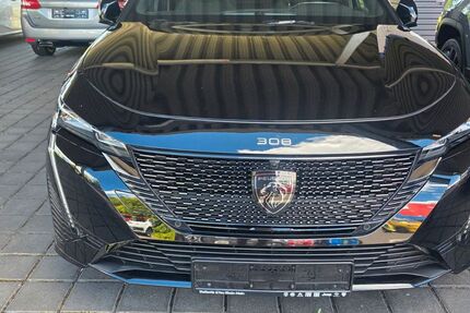 Peugeot 308 43.000 km 21.900 &euro; Hahnstätten 65623