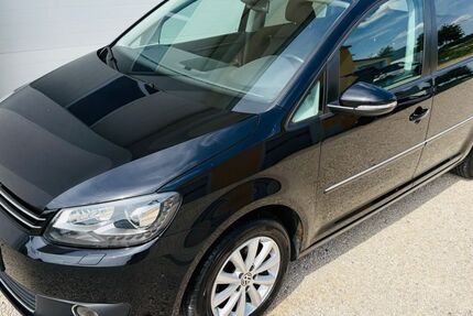 VW Touran 160.688 km 9.600 &euro; Kühbach 86556