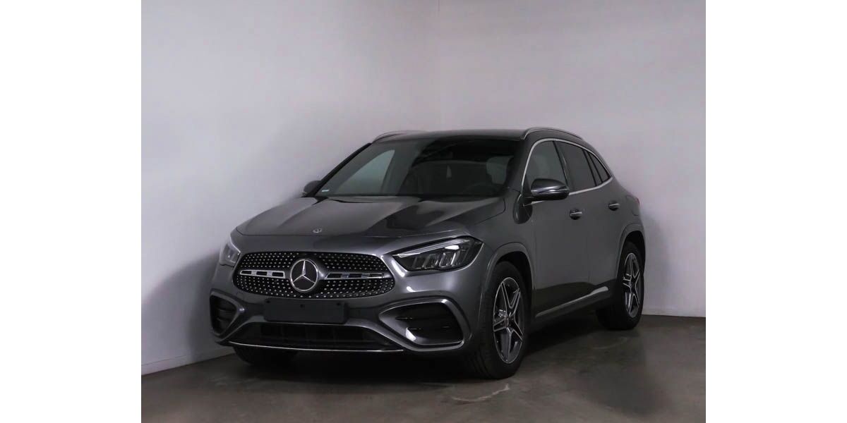 Mercedes-Benz GLA 200 12.374 km 38.970 &euro; Dörfles-Esbach 96487