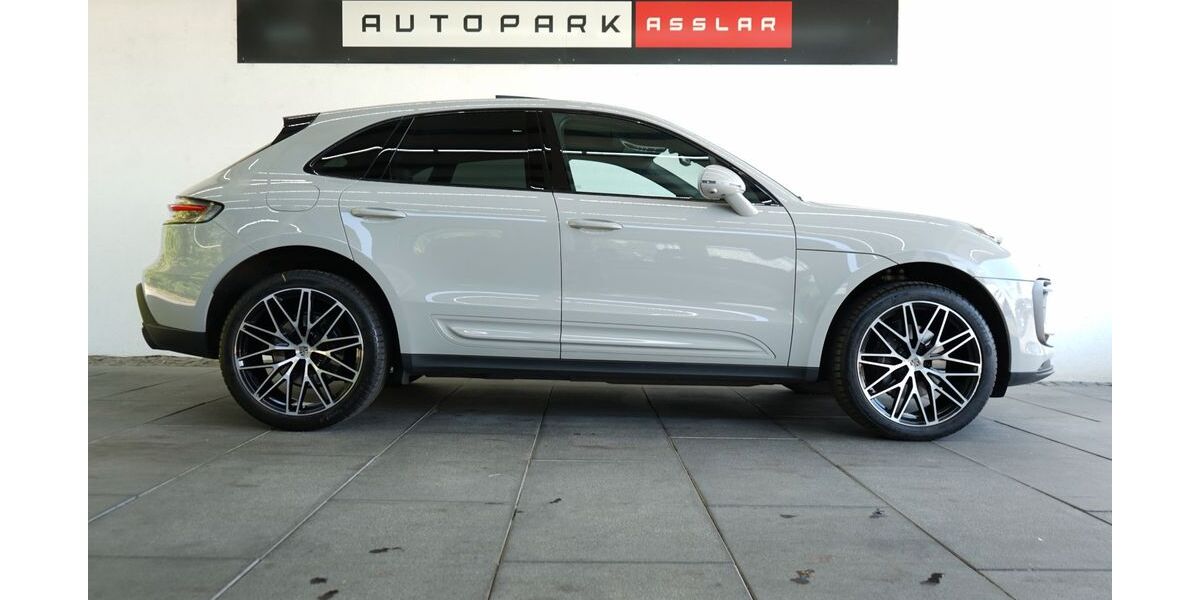 Porsche Macan 56.100 km 61.880 &euro; Asslar 35614